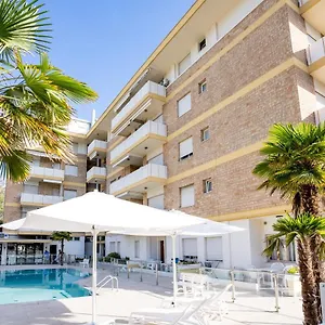 benelux.hotelslidodijesolo.com/