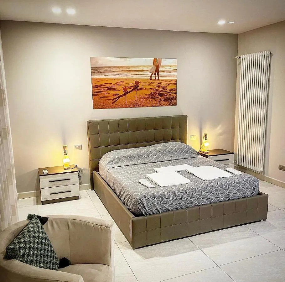 Suite169 in Villa Bari 0*,  Italia