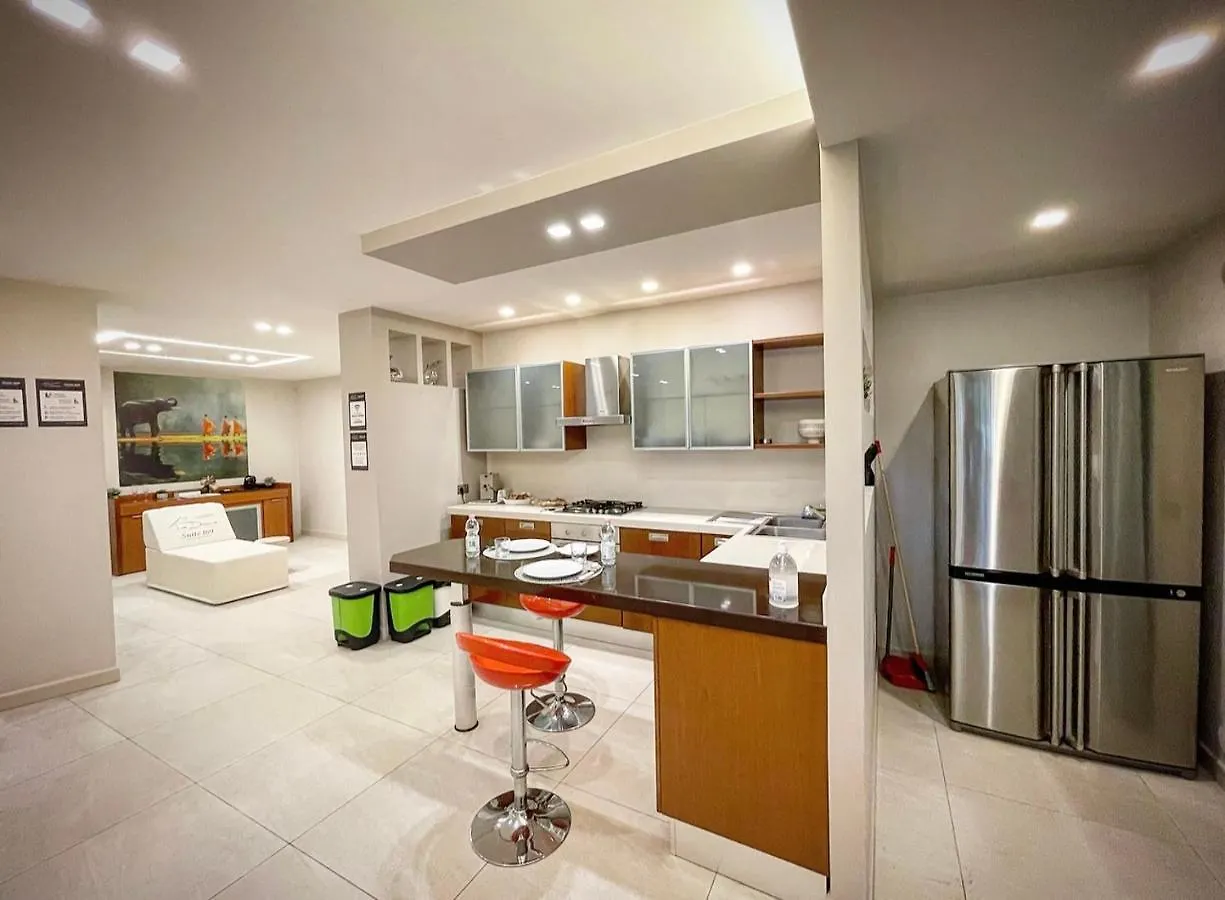 Suite169 In Villa Bari 0*,