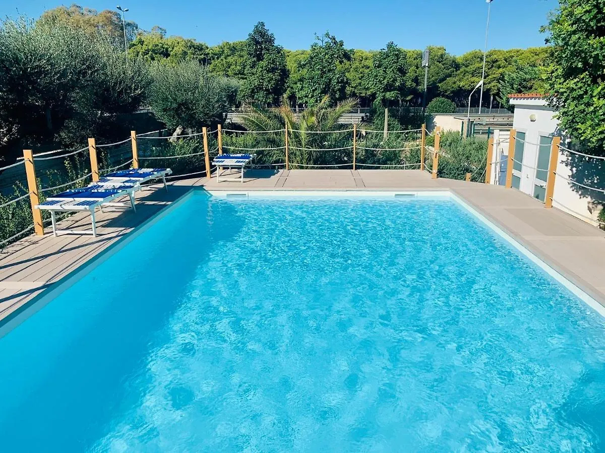 Suite169 In Villa Bari 0*,